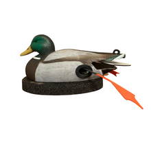 Load image into Gallery viewer, The Boss Bird - Realistic Lifelike Motion Decoy