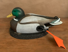 Load image into Gallery viewer, The Boss Bird - Realistic Lifelike Motion Decoy